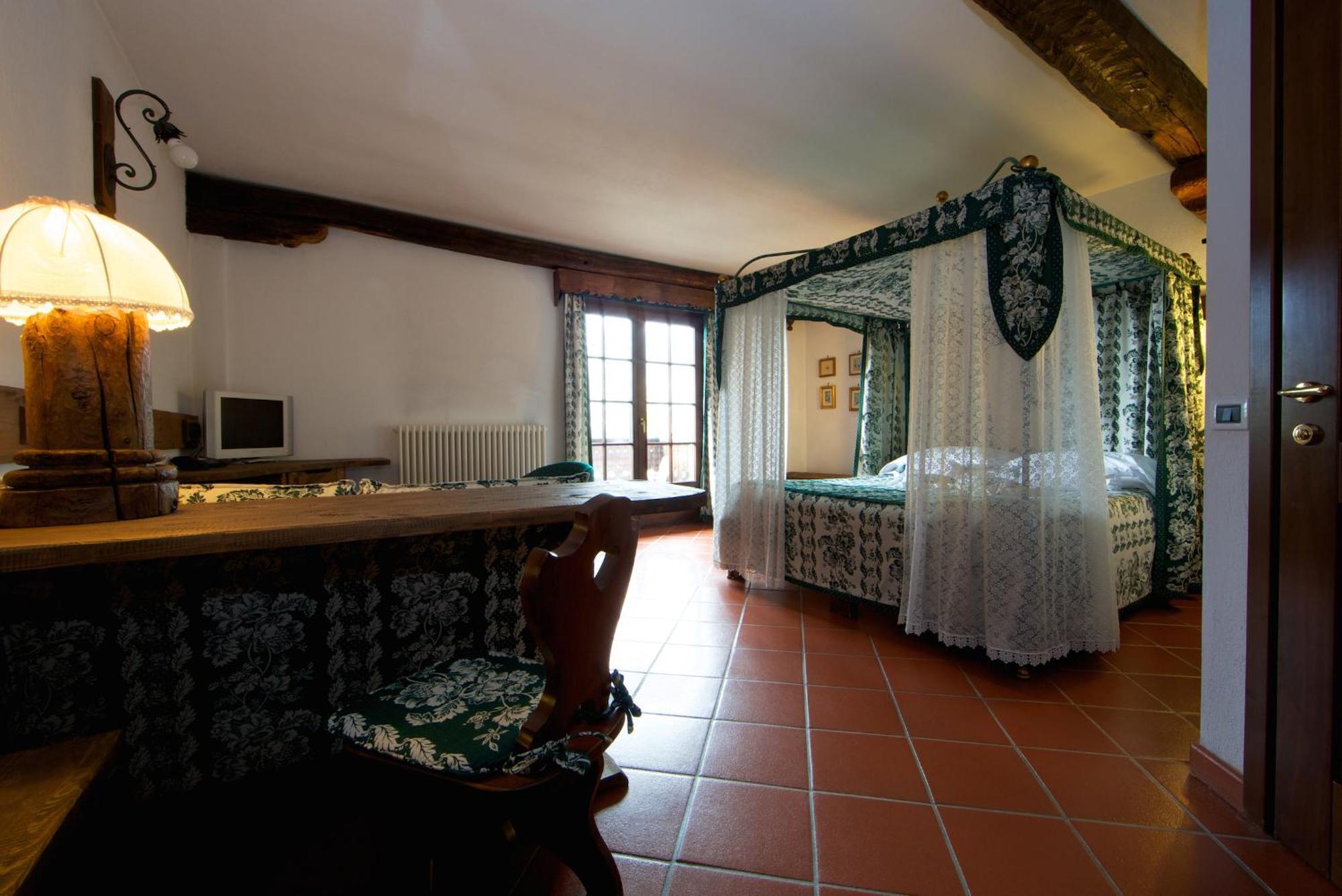 Hotel Milleluci Aosta Zimmer foto